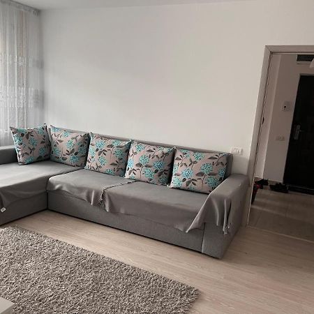Apartament 2 Camere Aproape De Spitalul Obregia Si Bagdasar Nu Ofer Factura Bukarest Eksteriør billede