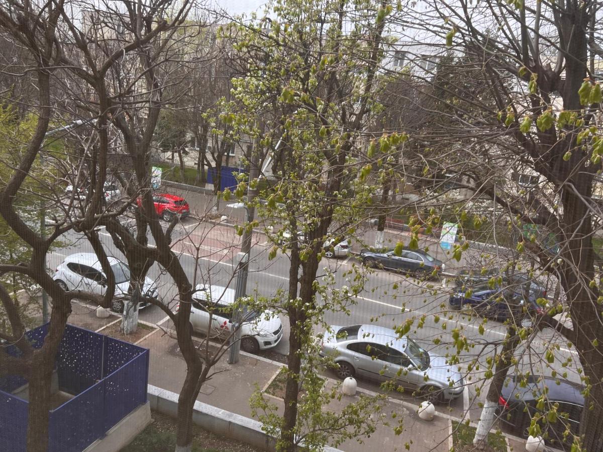 Apartament 2 Camere Aproape De Spitalul Obregia Si Bagdasar Nu Ofer Factura Bukarest Eksteriør billede